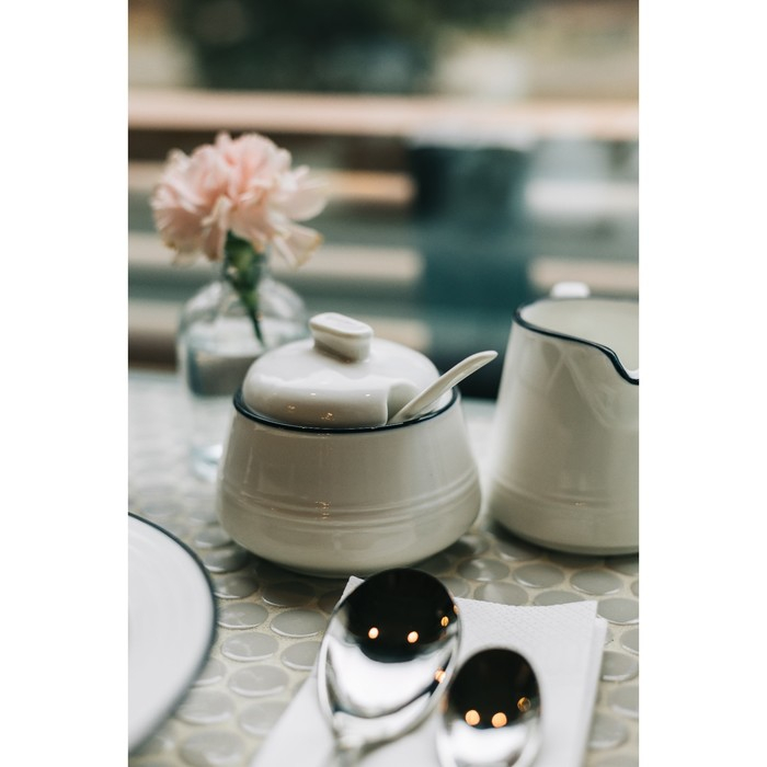 Сахарница фарфоровая с ложкой Magistro &laquo;Морской бриз&raquo;, 250 мл, цвет белый