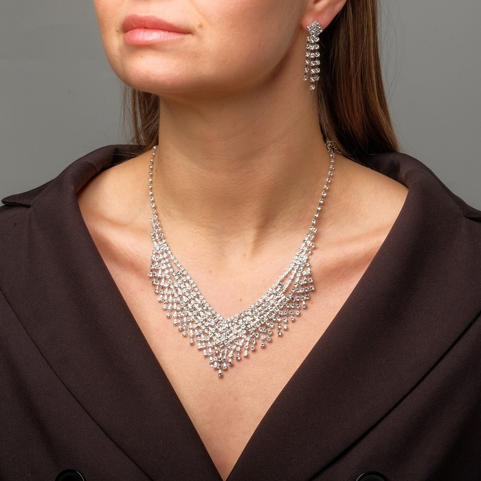 Набор 2 предмета: серьги, колье &laquo;Искры&raquo; паутинка, цвет белый в серебре, 30 см