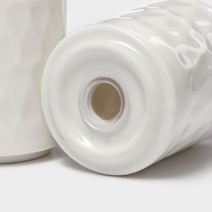 Набор фарфоровый для специй на деревянной подставке BellaTenero &laquo;Герда&raquo;, 2 предмета: солонка 85 мл, перечница 85 мл, цвет белый