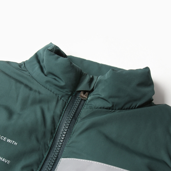 Жилет утеплённый для мальчиков, цвет зелёный, рост 104-110 см