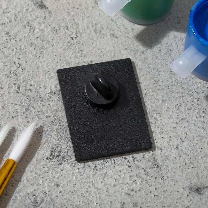 Значок &laquo;Искусство&raquo; Мона Лиза, бело-коричневый в чёрном металле