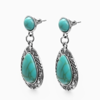 Серьги «Бирюзовый мир» капля, голубые в чернённом серебре Серьги «Бирюзовый мир» капля, голубые в чернённом серебре