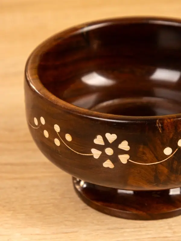 Чаша на ножке "В самое сердце" 13х13х8 см, дерево шишам