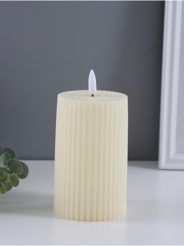 Ночник свеча Ночник свеча "Уют" LED 3xААА белый 7,5х7,5х12,5см