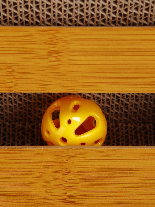 Когтеточка-лежанка Когтеточка-лежанка "Пижон" из гофрокартона с кошачьей мятой "Хочу-Точу", 60 х 40 х 25 см