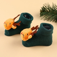 Подарочный набор новогодний: держатель для соски-пустышки на ленте и носочки - погремушки на ножки &laquo;Оленёнок&raquo;, Крошка Я