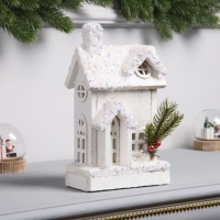 Фигура деревянная "Домик белый", 24х15х7 см, 3 LED, батарейки AAx2 (не в комплекте), свечение теплое белое Фигура деревянная "Домик белый", 24х15х7 см, 3 LED, батарейки AAx2 (не в комплекте), свечение теплое белое
