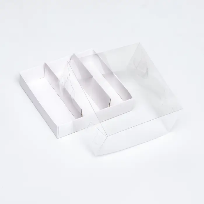 Упаковка с прозрачной крышкой под 3 эклера, белый 13.5&times;13.5&times;6 см