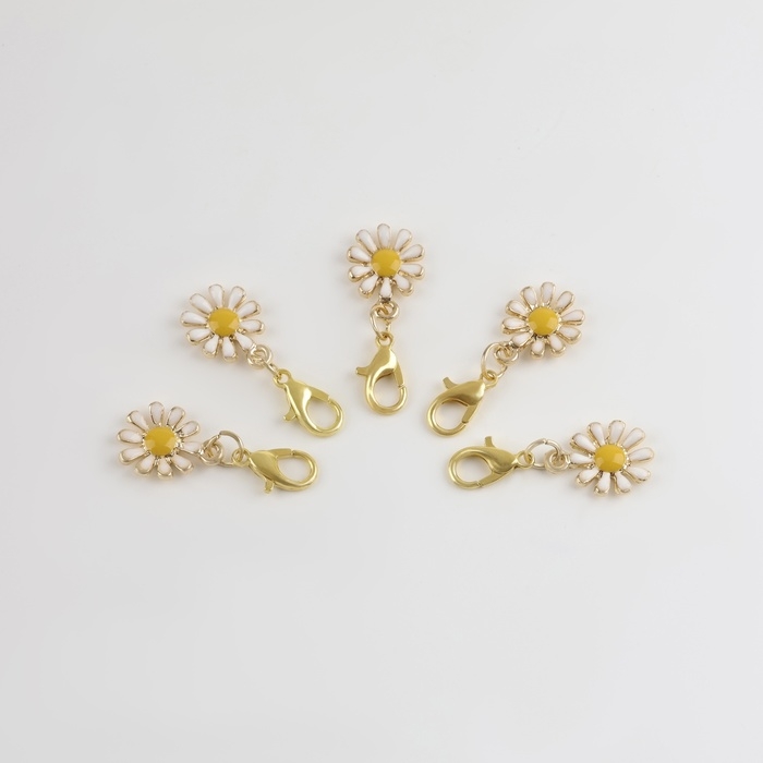Маркеры для петель &laquo;Ромашка&raquo;, d = 12 мм, 5 шт, цвет белый / золотой / жёлтый