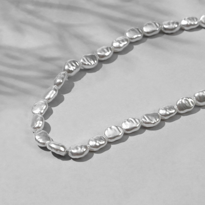 Бусины пластиковые на нити &laquo;Жемчуг&raquo; 8&times;6 мм, (набор 140 шт.), цвет белый