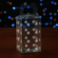 Коробка подарочная новогодняя складная ПВХ &laquo;Снежинки&raquo; 12&times;7&times;7 см