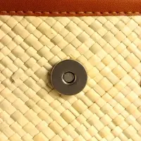 Сумка плетёная на застёжке из пандана 30х10х35 см, бежево-коричневый