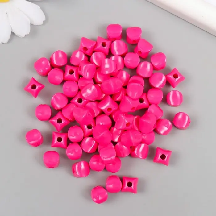 Бусины для творчества пластик "Кубик со сплющенными краями" розовый набор 30 гр d=0,8 см