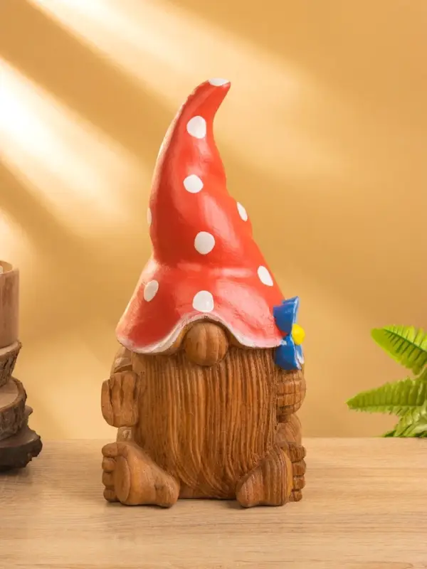 Сувенир "Гномик в красной шляпе" дерево Джампинис 15х15х30 см