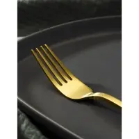 Вилка столовая из нержавеющей стали Magistro &laquo;Оску стандарт&raquo;, длина 19,5 см, цвет золотой