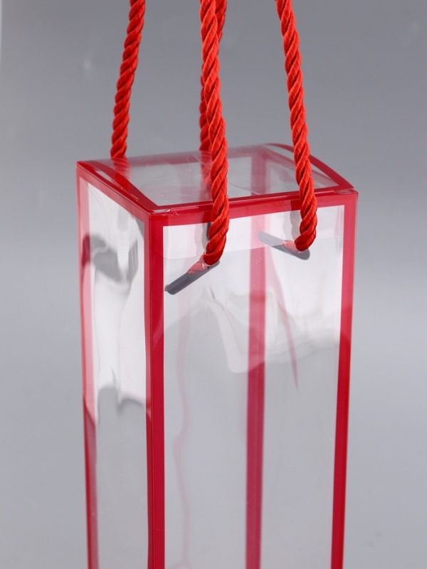 Коробка из PET с ручками, красная, 7 х 7 х 21 см