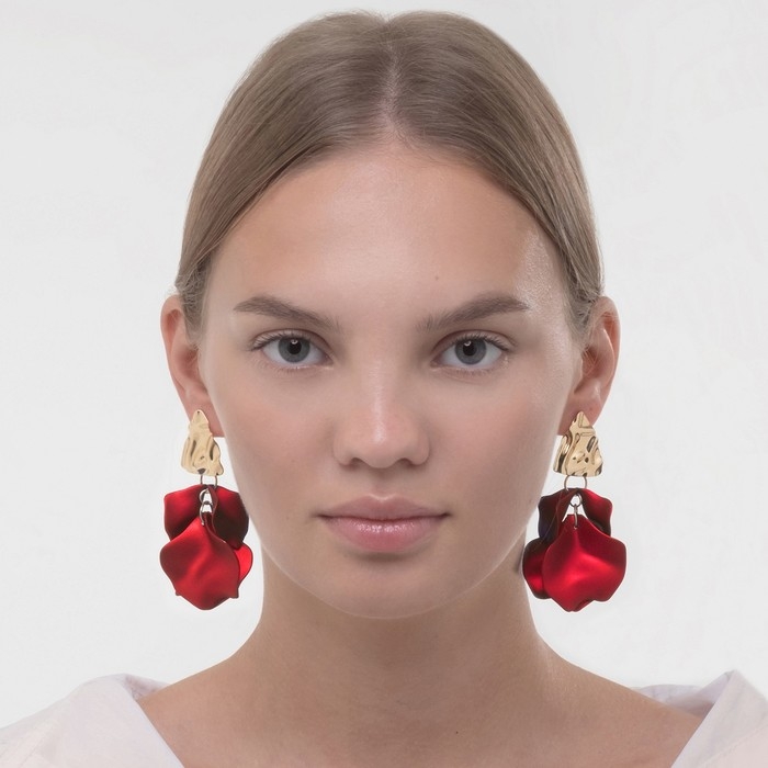 Серьги ассорти «Ветер» мятые треугольники, цвет красно-золотой Серьги ассорти «Ветер» мятые треугольники, цвет красно-золотой