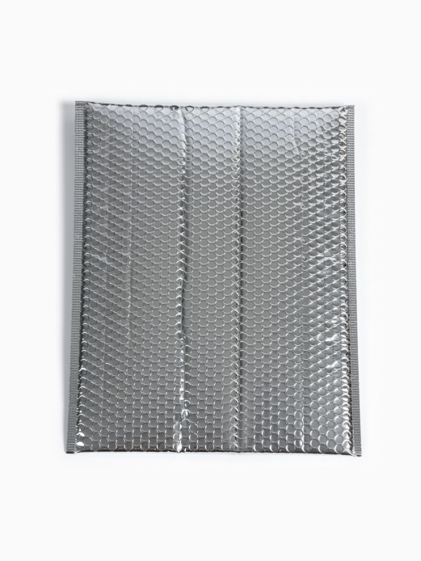 Пакет упаковочный пупырчатый, с  клапаном и клеевым слоем,32х40+4 см,п/э, 3 слоя, металлизир