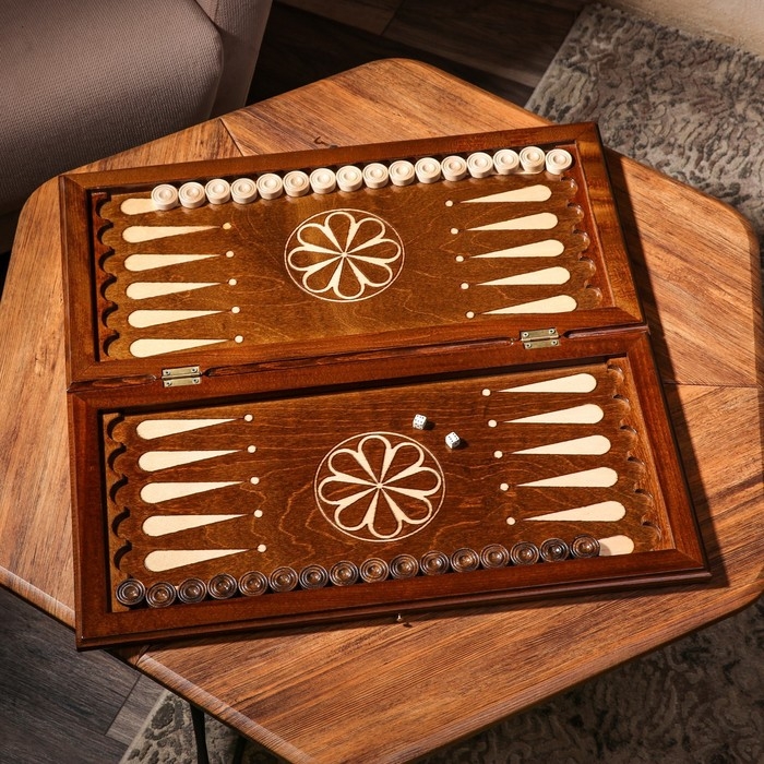 Нарды ручной работы Нарды ручной работы "Медведь", 60х30 см, с шахматным полем, массив ореха, Армения