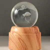 Сувенир стекло свет "Шар. Медузы" 6хLED шар d=6 см, крутится, USB 7х7х10 см