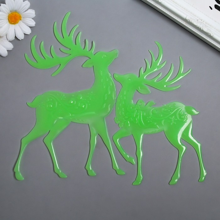 Наклейка фосфорная "Олени" с клеевыми подушечками набор 2 шт МИКС 29,5х25 см