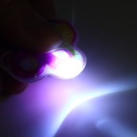 Новогодний брелок с фонариком для ключей &laquo;Новый год: Милая змейка&raquo; 5 х 10 см