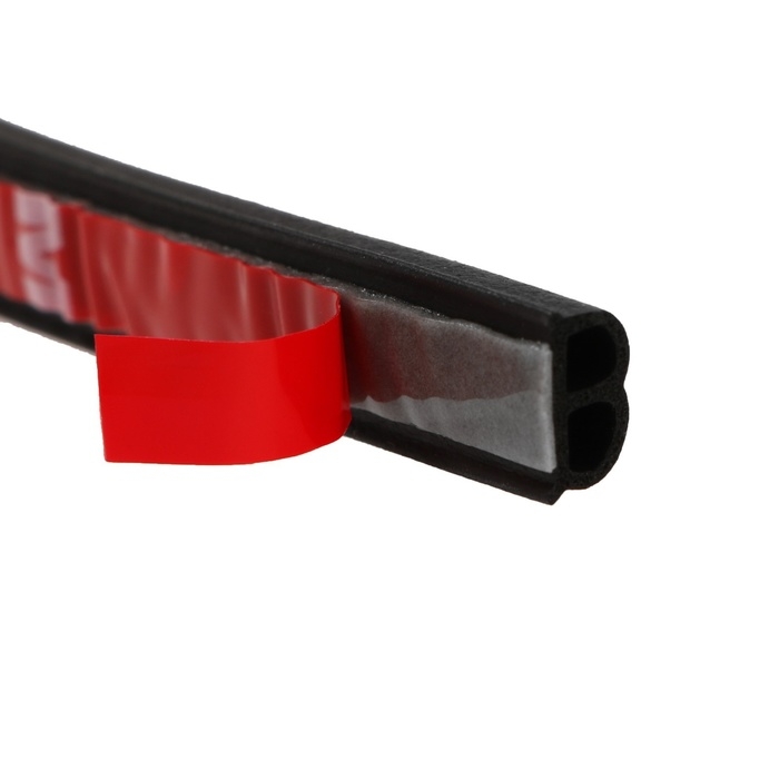 Уплотнитель двери в автомобиль, В-образный, самоклеящийся, 5 м, черный Уплотнитель двери в автомобиль, В-образный, самоклеящийся, 5 м, черный