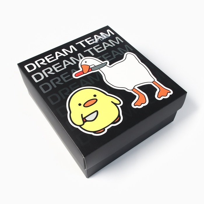 Подарочный набор термос и носки 3 пары KAFTAN Dream team, р. 41-44 (27-29 см)