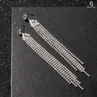 Серьги висячие со стразами &laquo;Голливуд&raquo; тонкость, цвет белый в серебре, 11,2 см