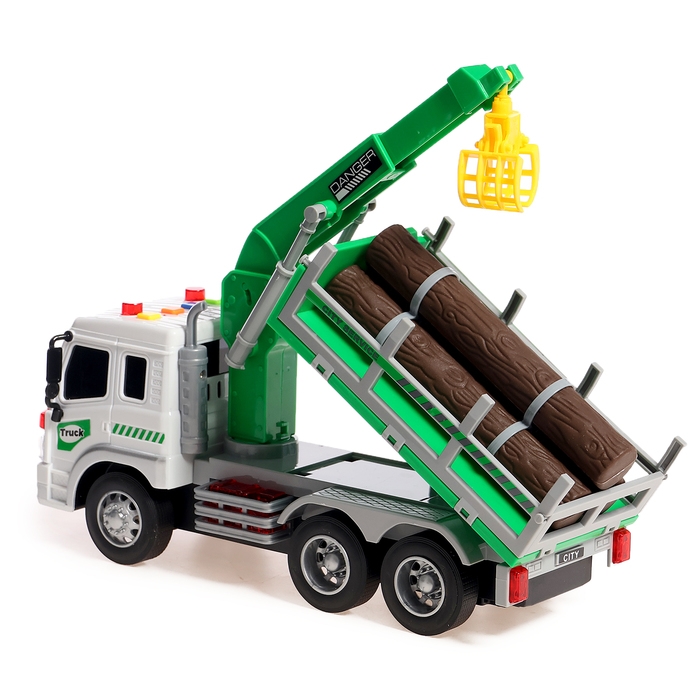 Грузовик &laquo;Лесовоз&raquo;, инерция, 1:16, световые и звуковые эффекты