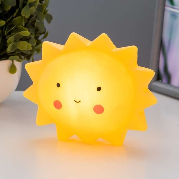 Ночник Ночник "Солнышко" LED от батареек 3xLR44 желтый 14х6х12см RISALUX