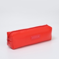 Косметичка-пенал на молнии, цвет красный Косметичка-пенал на молнии, цвет красный