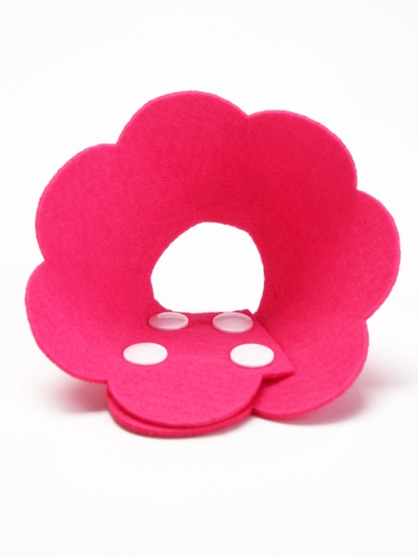 Ветеринарный воротник из фетра "Ромашка", размер S, фуксия