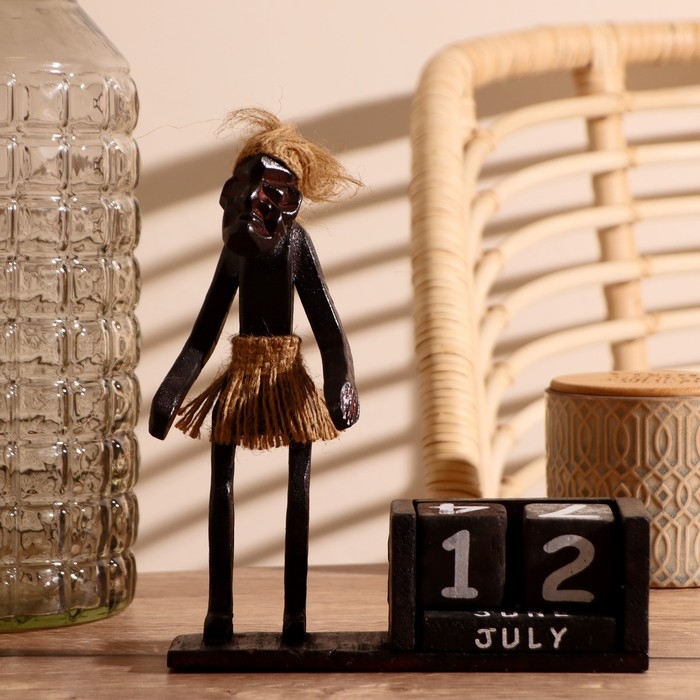 Сувенир дерево календарь "Абориген" 14х20х8 см  МИКС