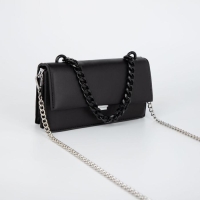 Цепочка для сумки, пластиковая, 17 &times; 23 мм, 120 см, цвет чёрный