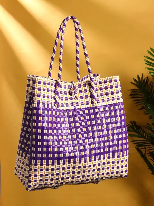 Сумка плетёная пластиковая 40х20х55 см, цв. фиолетово-белый