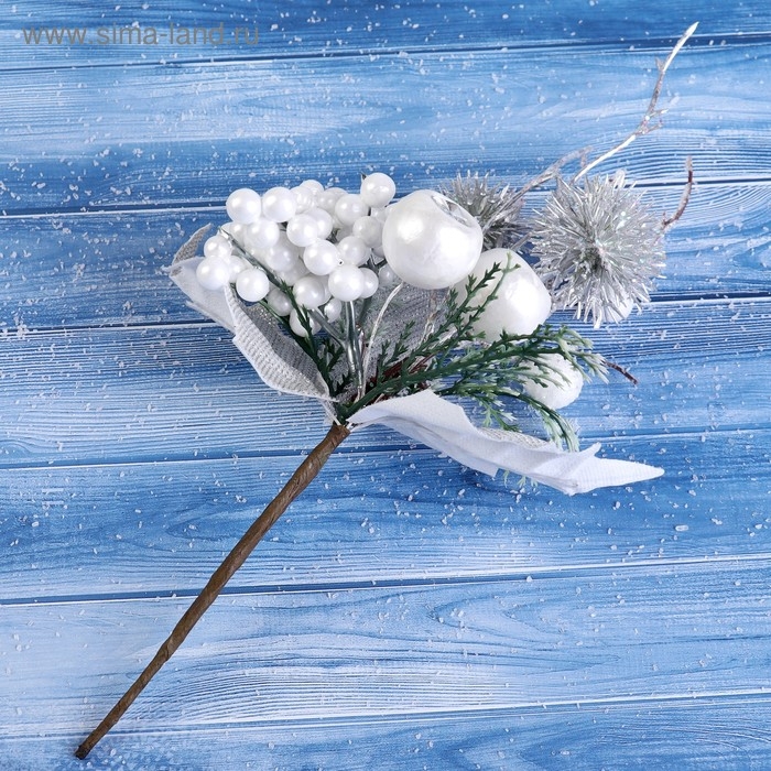 Декор Декор "Зимнее сияние" ягоды хвоя листья, 19 см