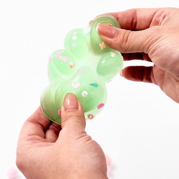 Сквиш антистресс - игрушка &laquo;Кошачья лапка&raquo;, светится в темноте