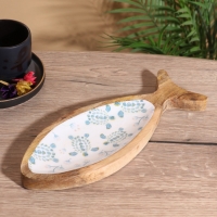 Блюдо в форме рыбки "Черепаха и цветы" дерево манго 32х11,5х2 см