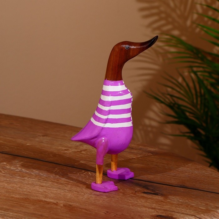 Сувенир "Утка в сиреневом" дерево 25 см