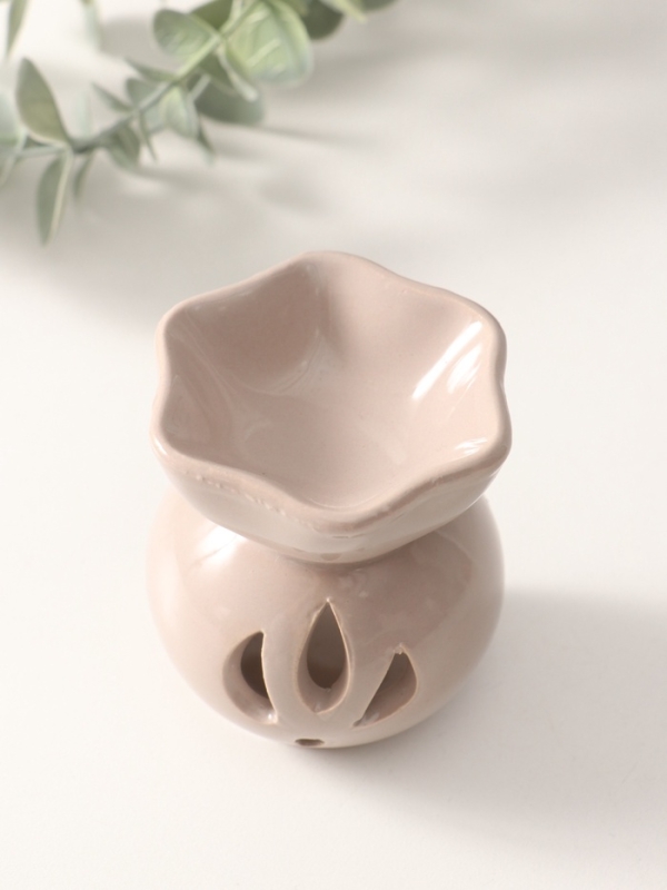 Аромалампа керамика "Пламя" телесная 7х7х7,5 см