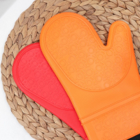 Рукавица для горячего с манжетой Доляна «Профи», силикон, 36×18,5 см, цвет МИКС Рукавица для горячего с манжетой Доляна «Профи», силикон, 36×18,5 см, цвет МИКС