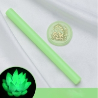 Сургуч для печати стержень"Зелёный" светящийся 1,1х1,1х13,3 см Сургуч для печати стержень"Зелёный" светящийся 1,1х1,1х13,3 см