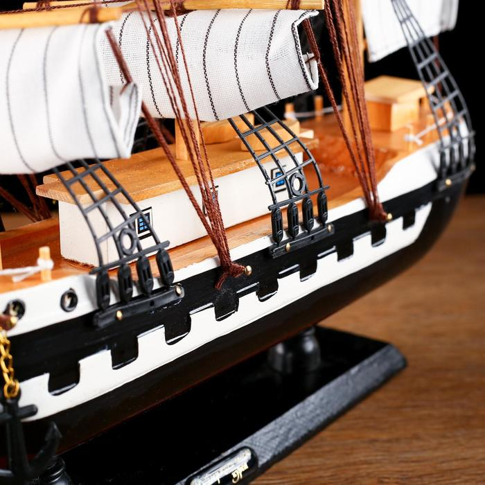 Корабль сувенирный большой &laquo;Рион&raquo;, борта сине/чёрные, паруса бежевые с полосами, 50х44х10 см