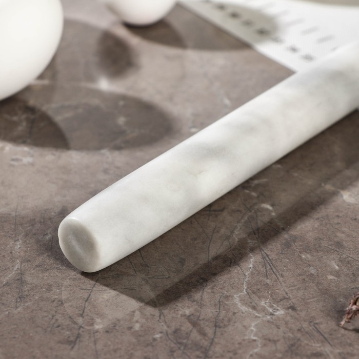 Скалка из мрамора Magistro, 25&times;2,2&times;2,2 см, цвет белый