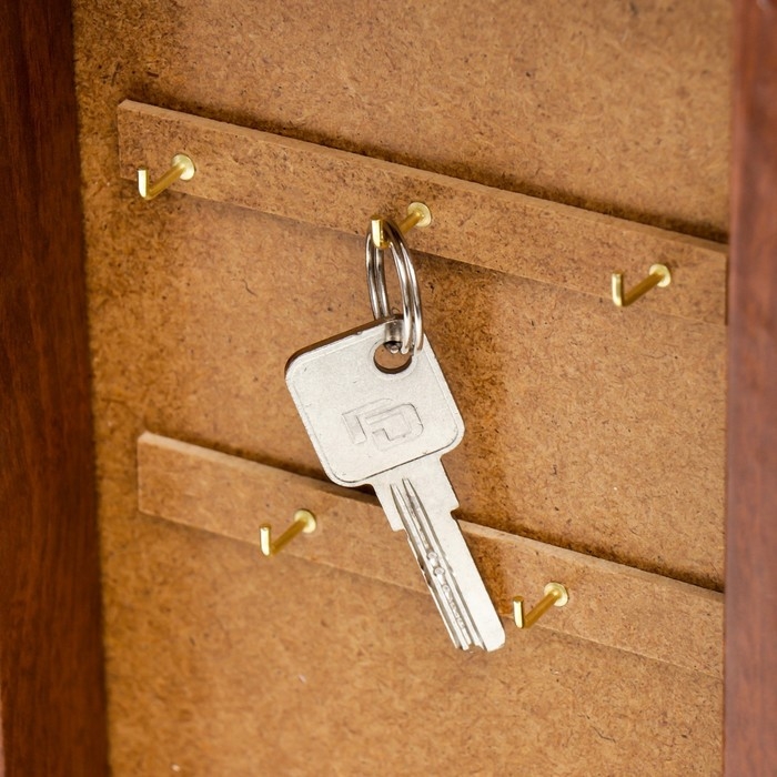 Ключница Ключница "Рыбки" орех 16х31 см МИКС