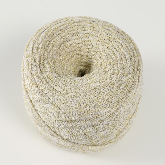 Трикотажная пряжа "Риббон" с люрексом 85м/170&plusmn;5 гр (Белый, люрекс: Золото)