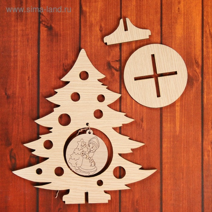 Сувенир &laquo;Елочка со Снегурочкой&raquo; на подставке