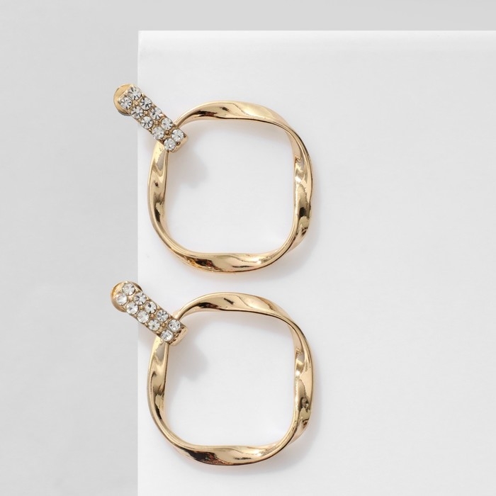 Серьги со стразами «Повод», цвет белый в золоте Серьги со стразами «Повод», цвет белый в золоте