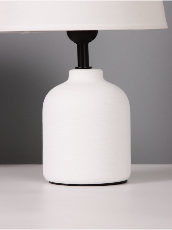 Лампа настольная Лампа настольная "Никс" 1х40Вт Е27 белый 20х20х30см МОДЕЛЬ: